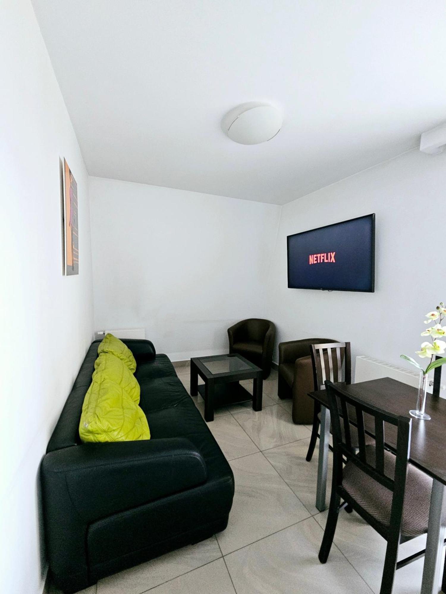 Appartamento Apartament Quiet Cracovia Camera foto